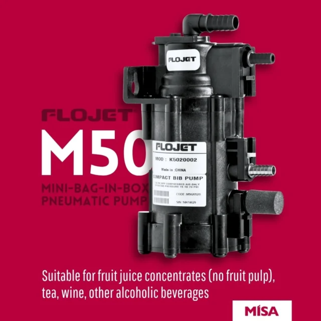 (DE/EN) Die FLOJET M50 - pneumatische Verdrängerpumpe, 1-fach Membrane
Betrieb mit CO2, Stickstoff oder trockene, gefilterte Druckluft | bis zu 3,5 l/min | Betriebsdruck 1,4 bis 4,8 bar | Trocken selbstansaugend bis zu 1,83 m
Anschlüsse Getränk in 3/8″ (9,5 mm), Getränk out 1/4″ (6,35 mm), Druck 1/4″ (6,35 mm), weiter möglich
Arbeitstemperatur 1,1° bis 48,9° C - entwickelt für Förderung von bis zu 15.000 l - Zulassungen: NSF, CE

The FLOJET M50 - Positive displacement pneumatic pump, 1-fold diaphragm
Operation with CO2, nitrogen or dry, filtered compressed air | up to 3,5 l/min | Operating pressure 1.4 to 4.8 bar | Dry self-priming up to 1.83 m
Connections beverage in 3/8″ (9.5 mm), beverage out 1/4″ (6.35 mm), pressure 1/4″ (6.35 mm), further possible
Working temperature 1.1° to 48.9° C - designed for pumping up to 15,000 liters - Approvals: NSF, CE
