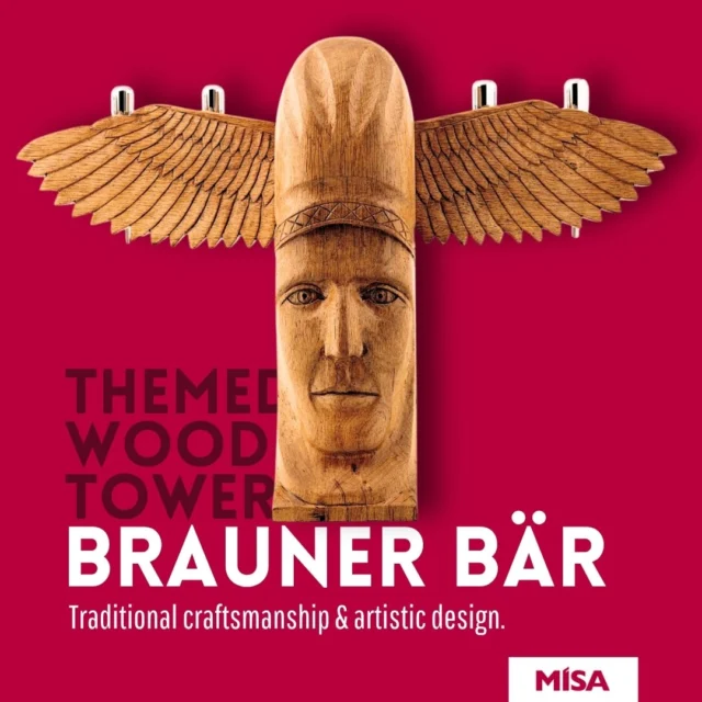 (DE/EN) Unsere hölzerne Schanksäule in Totemform entführt Sie in die faszinierende Welt der indianischen Kultur und verbindet traditionelles Handwerk mit künstlerischer Gestaltung zu einer einzigartigen Schanksäule.
Tauchen Sie ein in die Magie vergangener Zeiten und schaffen Sie eine unvergessliche Atmosphäre – unsere Holzschanksäule in Totemform verleiht Ihrem Ausschank eine mystische Aura und wird zum Herzstück jeder Veranstaltung. Erwecken Sie die Geister der indianischen Kultur in Ihrem Ausschank zum Leben und lassen Sie Ihre Gäste in eine Welt voller Geschichten und Traditionen eintauchen – entdecken Sie die bezaubernde Schönheit unserer Holzschanksäule in Totemform und schaffen Sie ein unvergleichliches Erlebnis!

Our Wooden Totem Dispensing Tower takes you into the fascinating world of Indian culture and combines traditional craftsmanship with artistic design to create a unique dispensing tower.
Immerse yourself in the magic of a bygone era and create an unforgettable atmosphere – our wooden totem tower will add a mystical aura to your bar and become the centrepiece of any event.
Bring the spirits of Native American culture to life in your bar and immerse your guests in a world of stories and traditions – discover the enchanting beauty of our wooden totem bar and create an experience unlike any other!